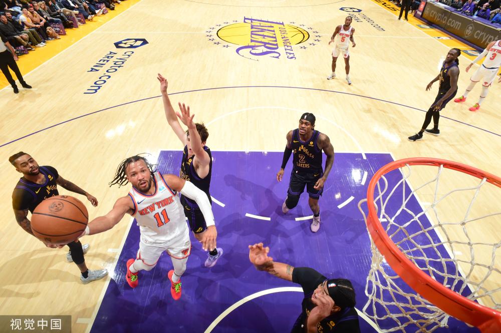 更因为他 更因为他